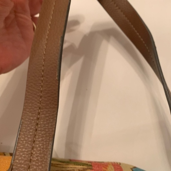 Jamaica Bay Flower Designed Purse - Picture 7 of 7